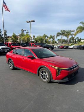 Currant Red 2025 Kia K4 LXS