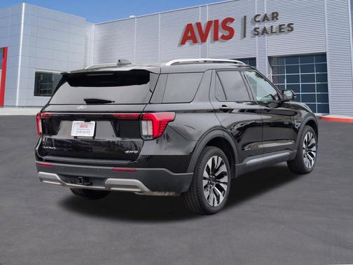 Black Metallic 2025 Ford Explorer Platinum