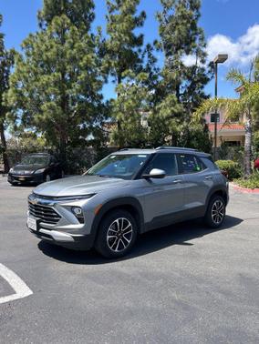 Sterling Gray Metallic 2025 Chevrolet Trailblazer LT