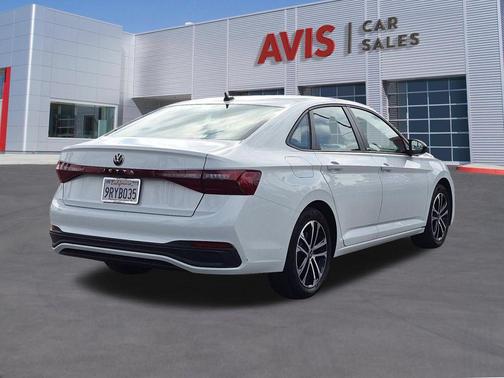 Pure White 2025 Volkswagen Jetta 1.5T Sport