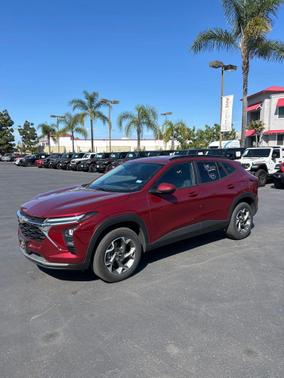 2025 Chevrolet Trax LT