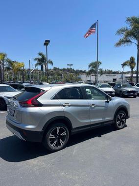 Silver 2025 Mitsubishi Eclipse Cross SE