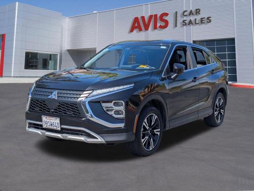 Labrador Black Pearl 2025 Mitsubishi Eclipse Cross SE