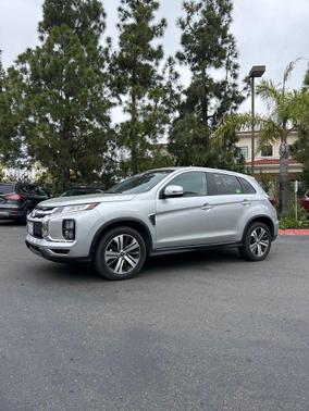 Alloy Silver Metallic 2025 Mitsubishi Outlander Sport SE