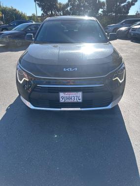 Aurora Black Pearl 2025 Kia Niro LX
