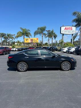 Super Black 2025 Nissan Altima 2.5 SV