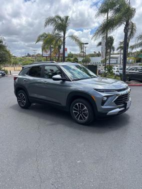 Sterling Gray Metallic 2025 Chevrolet Trailblazer LT