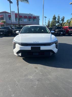 Snow White Pearl 2025 Kia K4 LXS