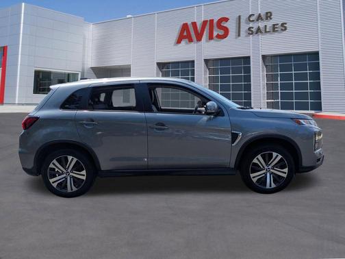 Mercury Gray Metallic 2025 Mitsubishi Outlander Sport SE