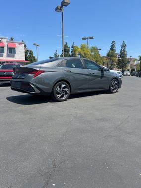 Gray 2025 Hyundai ELANTRA Limited