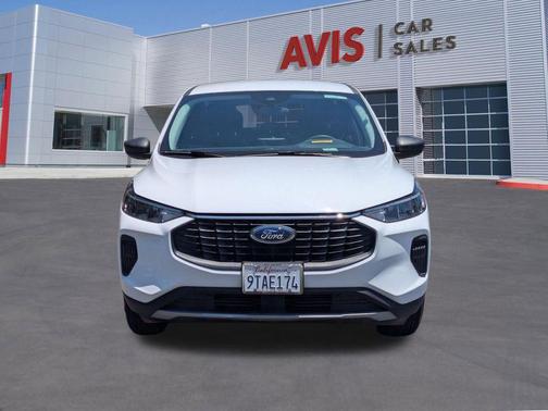 Oxford White 2025 Ford Escape Active