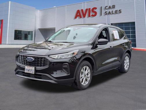 Agate Black Metallic 2025 Ford Escape Active