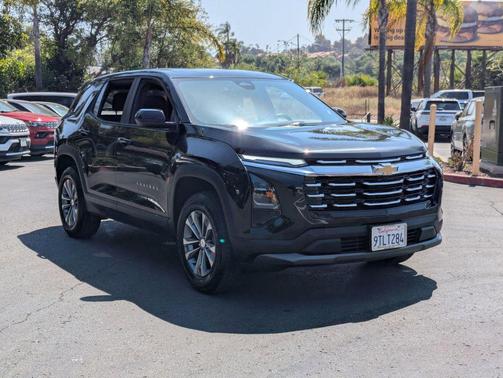 Mosaic Black Metallic 2025 Chevrolet Equinox 1LT