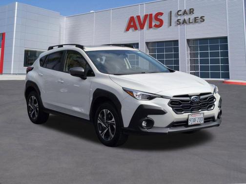 Crystal White Pearl 2025 Subaru Crosstrek Premium