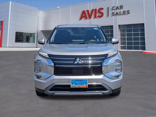 Alloy Silver Metallic 2025 Mitsubishi Outlander SE 2.5 S-AWC