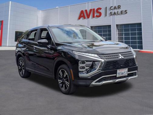 Labrador Black Pearl 2025 Mitsubishi Eclipse Cross SE