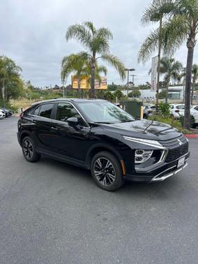 Labrador Black Pearl 2025 Mitsubishi Eclipse Cross SE