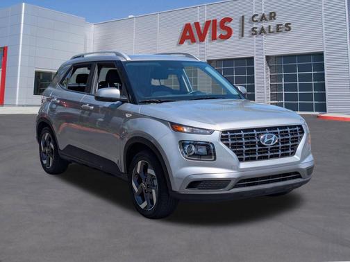 Shimmering Silver 2025 Hyundai VENUE SEL