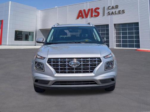 Shimmering Silver 2025 Hyundai VENUE SEL
