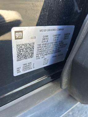Black Metallic 2025 Chevrolet Trax LT
