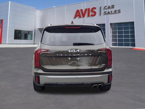 Brown 2025 Kia Telluride S