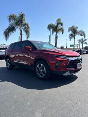 Radiant Red Tintcoat 2025 Chevrolet Blazer 2LT