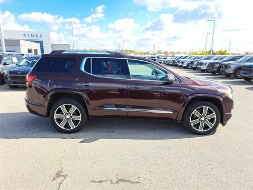 2017 GMC Acadia Denali