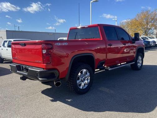 2024 Chevrolet Silverado 2500 Custom