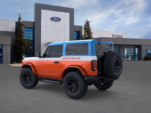 OXFORD WHITE 2025 Ford Bronco Stroppe Edition