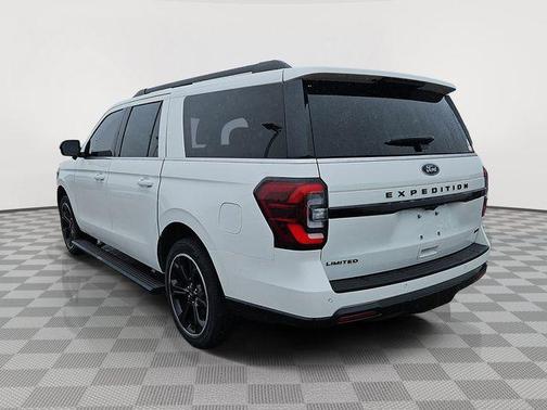 White Metallic 2022 Ford Expedition Limited