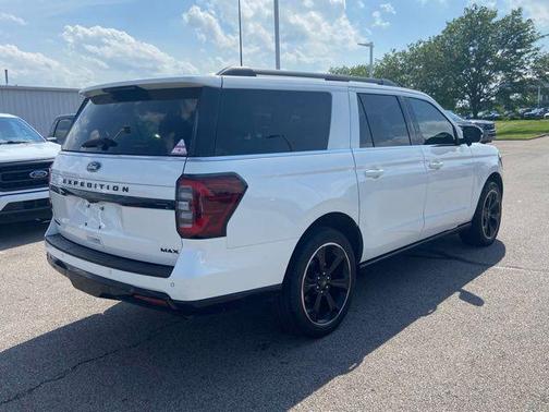White Metallic 2022 Ford Expedition Limited