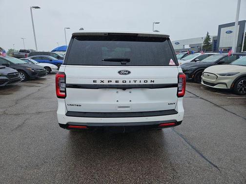 White Metallic 2022 Ford Expedition Limited