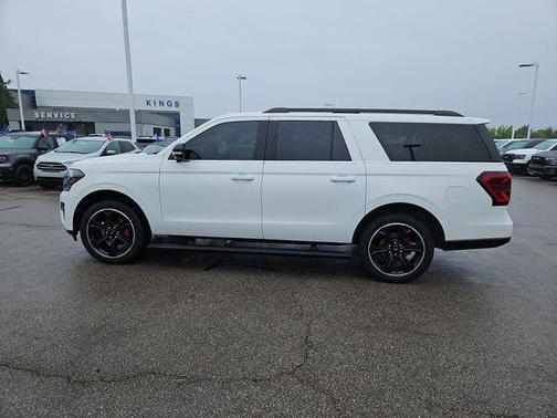 White Metallic 2022 Ford Expedition Limited
