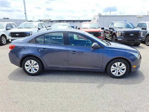 2013 Chevrolet Cruze LS