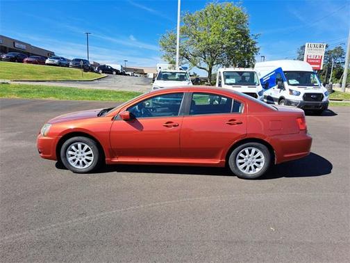 2010 Mitsubishi Galant Base