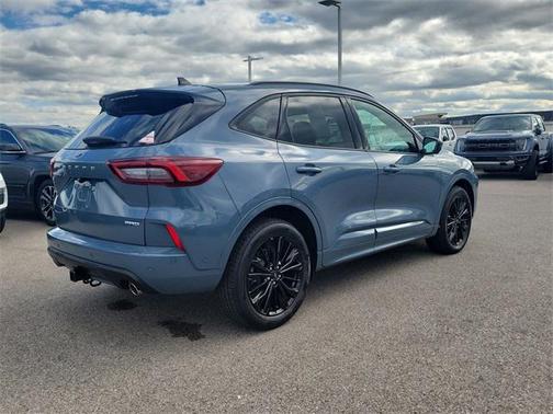 2023 Ford Escape ST-Line Elite