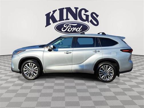 2024 Toyota Highlander Platinum