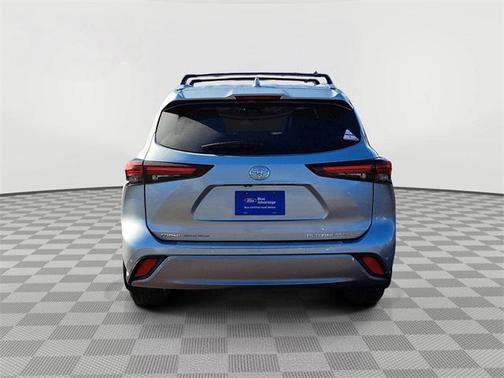 2024 Toyota Highlander Platinum