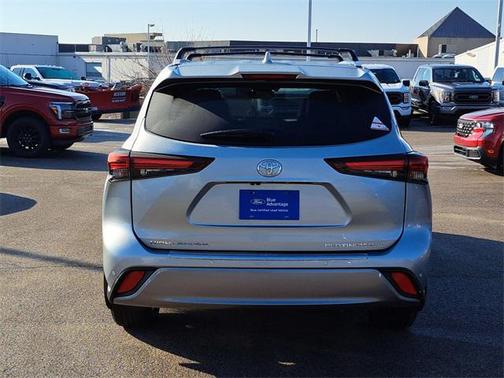 2024 Toyota Highlander Platinum