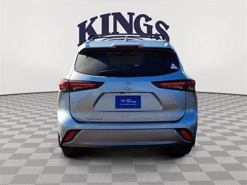 2024 Toyota Highlander Platinum