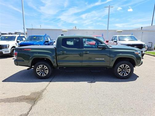 2022 Toyota Tacoma TRD Sport