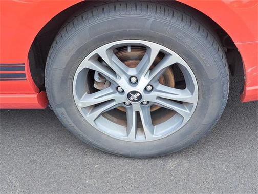 2014 Ford Mustang V6 Premium