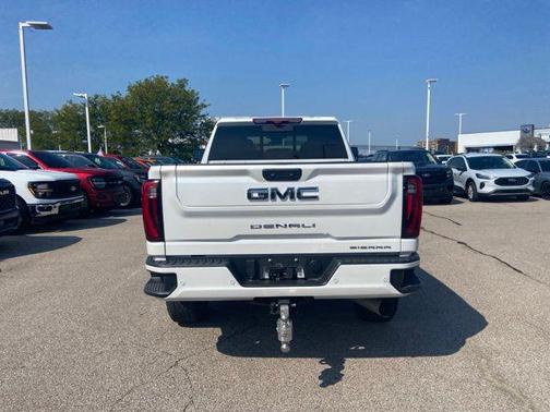 White Frost Tricoat 2025 GMC Sierra 2500 Denali Ultimate