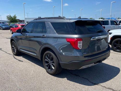 MAGNETIC METALLIC 2020 Ford Explorer XLT