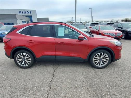 2020 Ford Escape Titanium