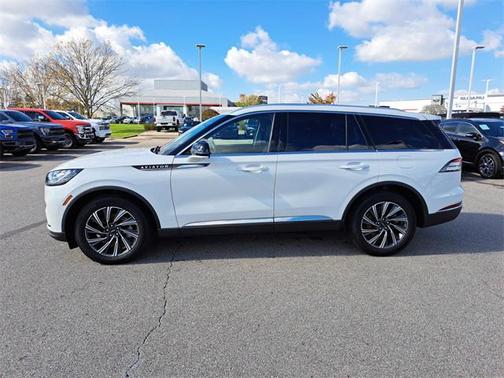 2025 Lincoln Aviator Premiere