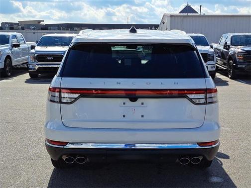 2025 Lincoln Aviator Premiere