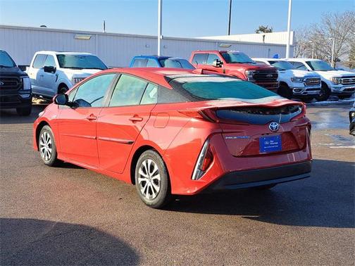 2021 Toyota Prius Prime LE
