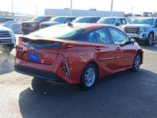 2021 Toyota Prius Prime LE