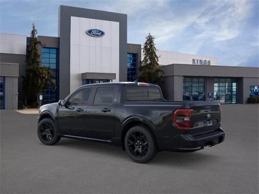 2025 Ford Maverick Lobo Standard